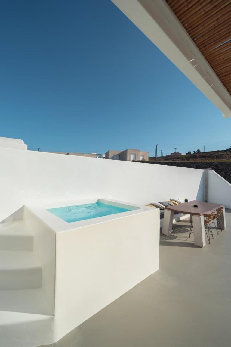 Вілла White & Co Santorini Pyrgos Kallistis Екстер'єр фото